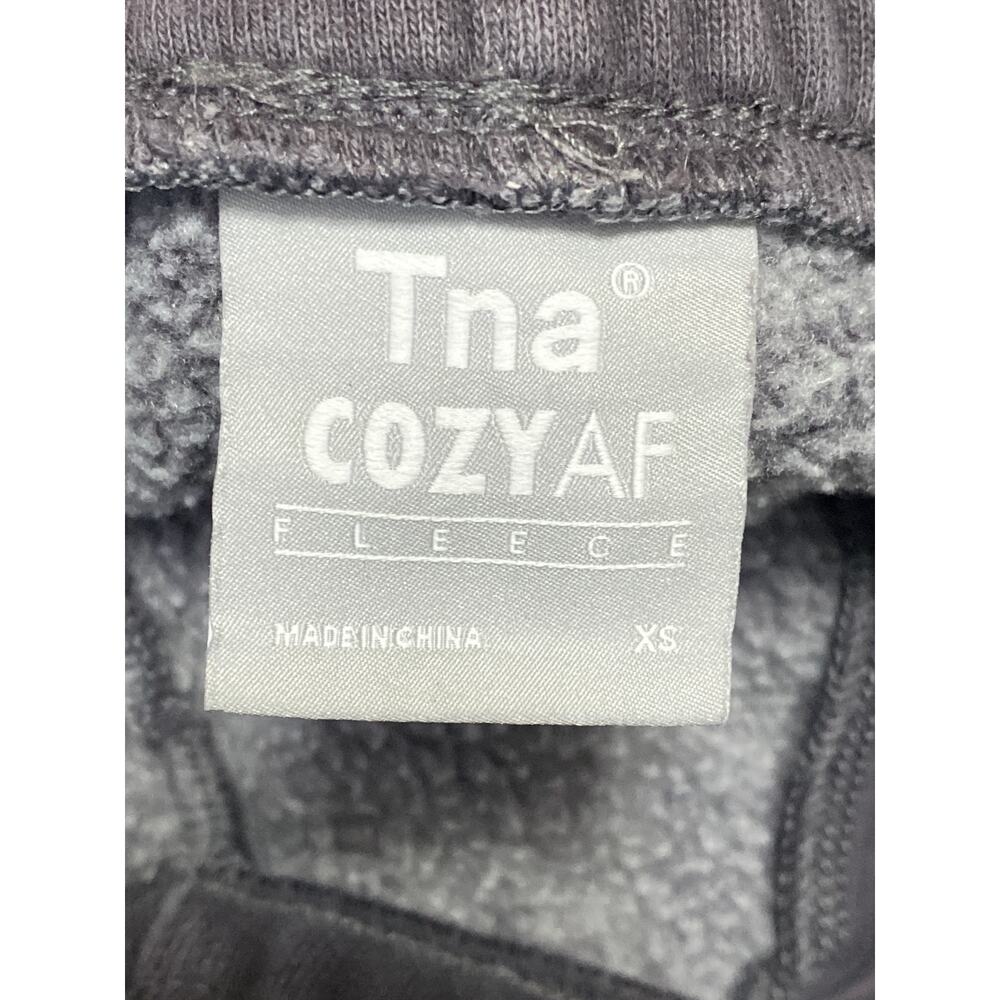 Aritzia TNA Gray Fleece Mid Rise Drawstring Casual Athletic Sweat Shorts Size XS - Picture 3 of 4